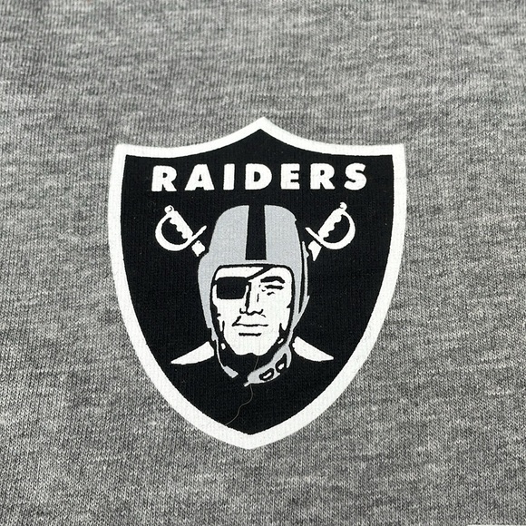 Men’s The Nike Tee Raiders Josh Jacobs #28 Short Sleeve Shirt XL - Picture 5 of 16